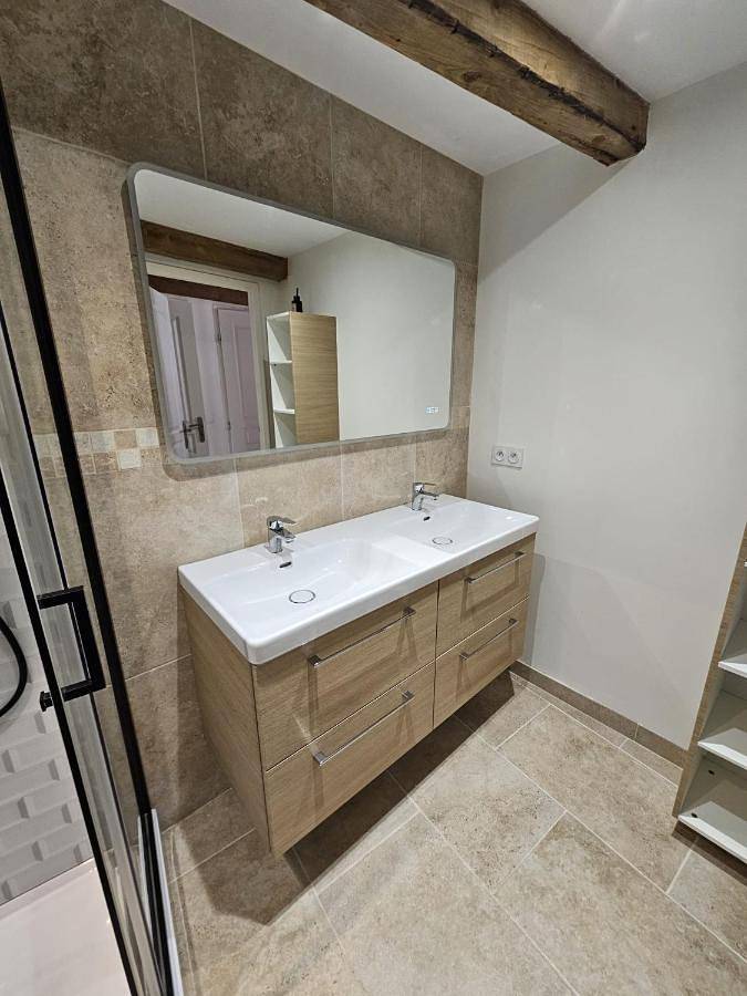 Gîte pour 6 personnes, avec vue dans Office de Tourisme de Castellane - 4