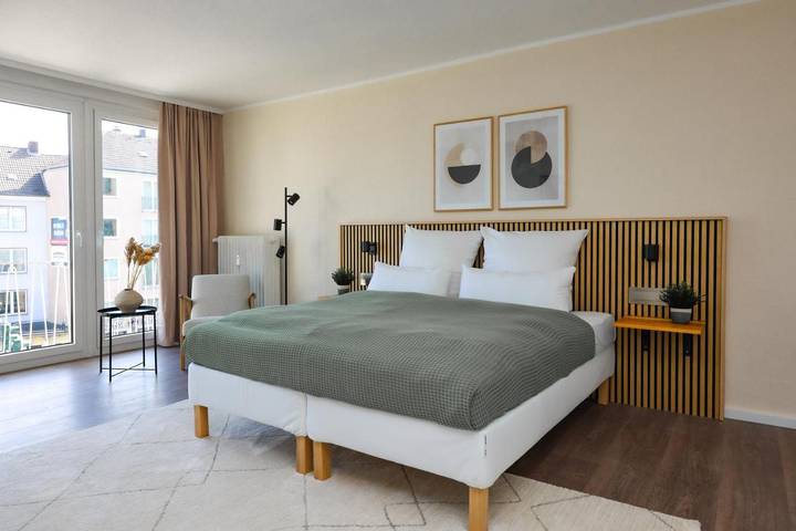 Ferienwohnung für 4 Personen, mit Balkon und Terrasse sowie Ausblick in Bochum Total