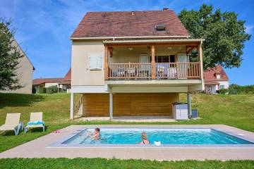 Villa pour 8 Personnes dans Lanzac, Lot, Photo 1