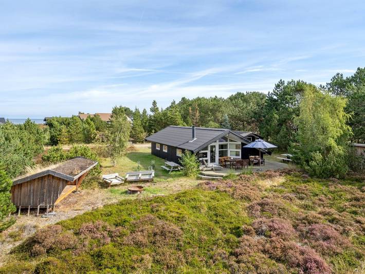 Ferieudlejning for 6 personer, med terrasse, husdyr tilladt i Sjællands Odde