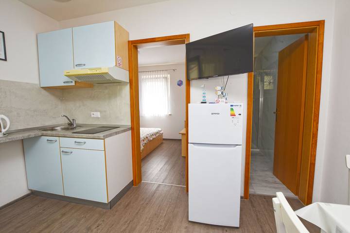 Ferienwohnung für 3 Personen in Sveti Filip i Jakov - 4