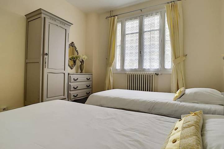 Location de vacances pour 6 personnes, avec terrasse et jardin à Évran - 4