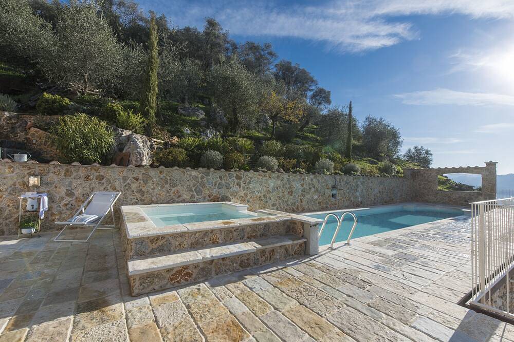 Encantadora casa de campo en las colinas con piscina privada, vista al mar, panorama soñado in Camaiore, Costa de la Maremma