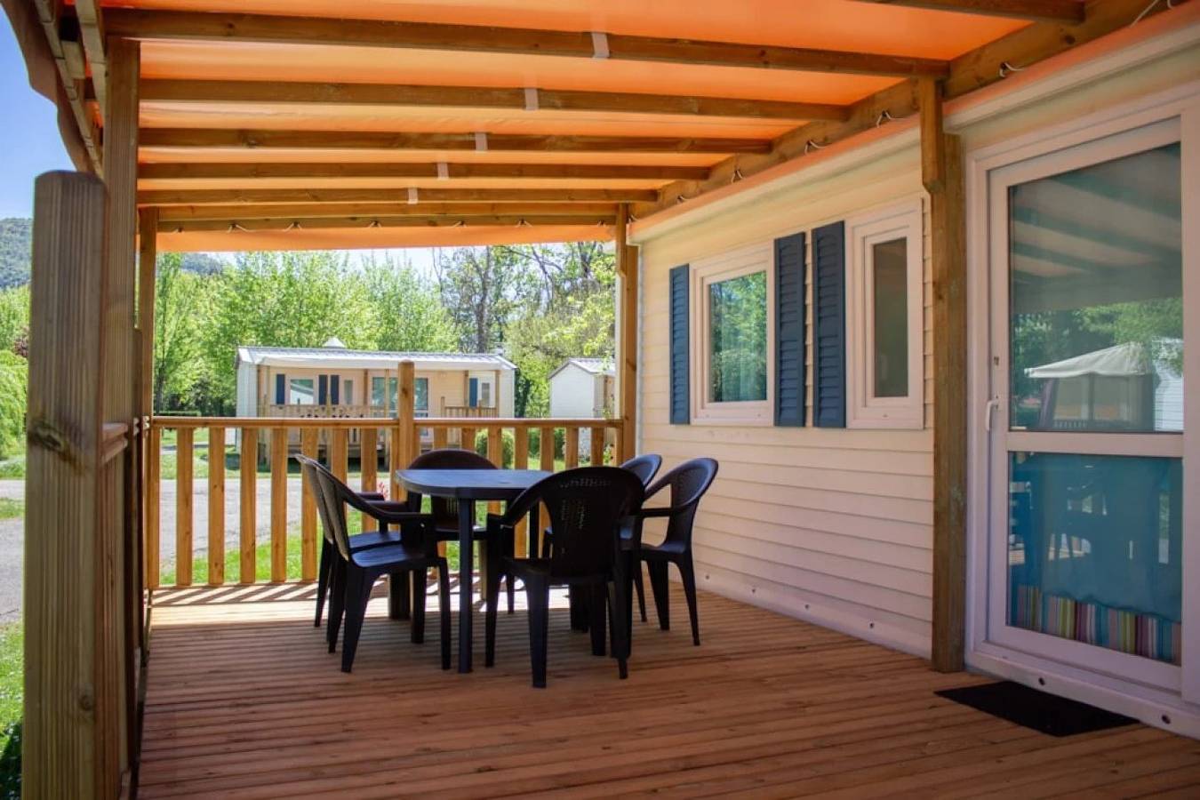 Camping 4 étoiles - Piscine  - ccbeech in Foix, Ariège