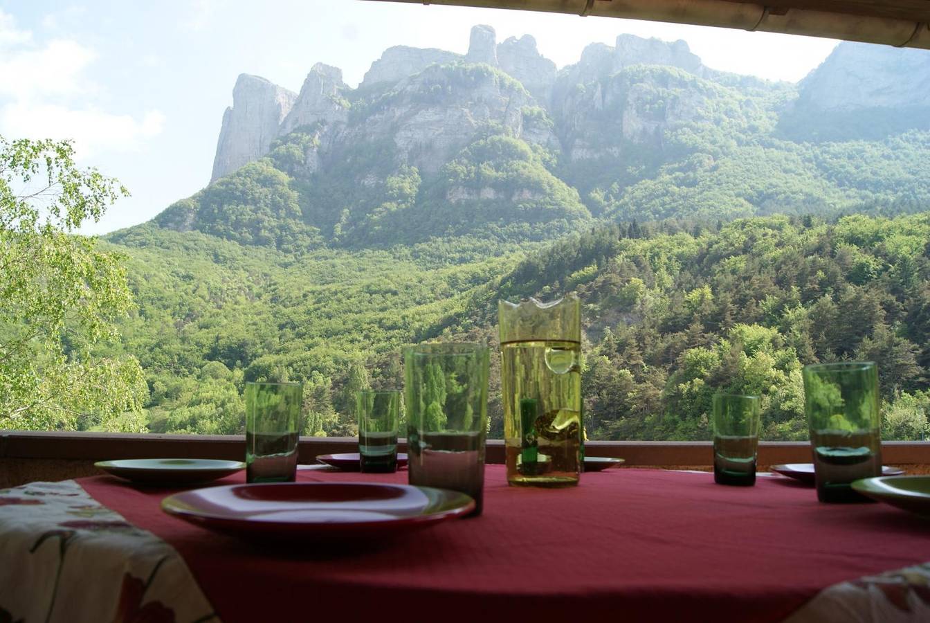 L'Ensoleillée in Chastel-Arnaud, Die region