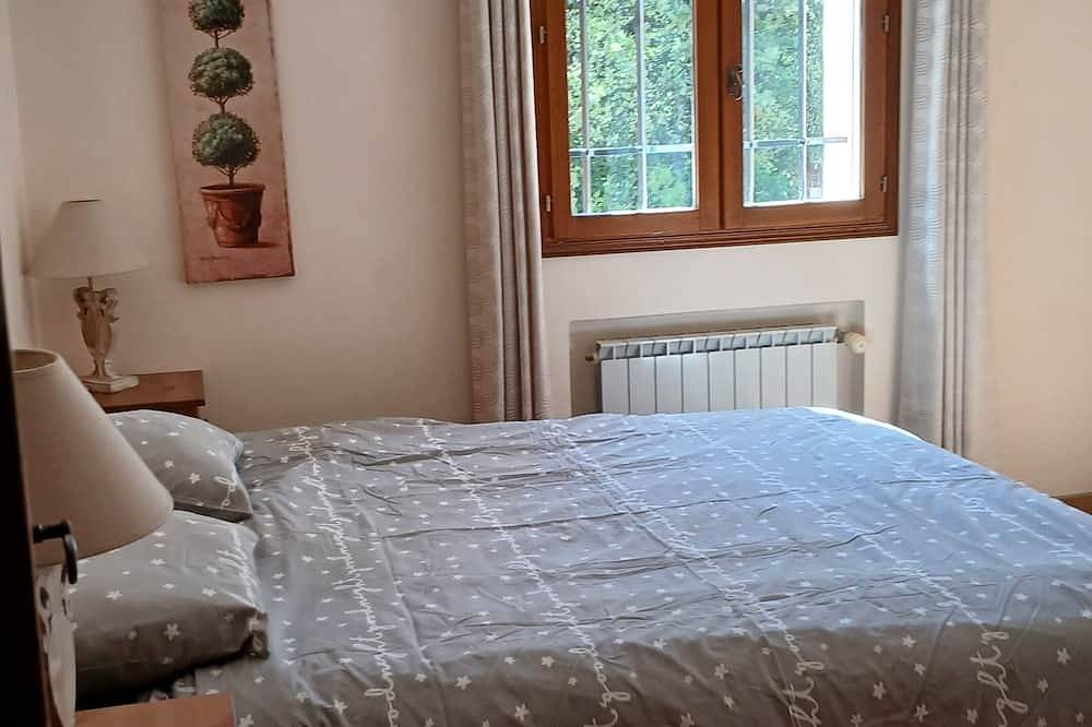 Description in Lorgues, Draguignan Region