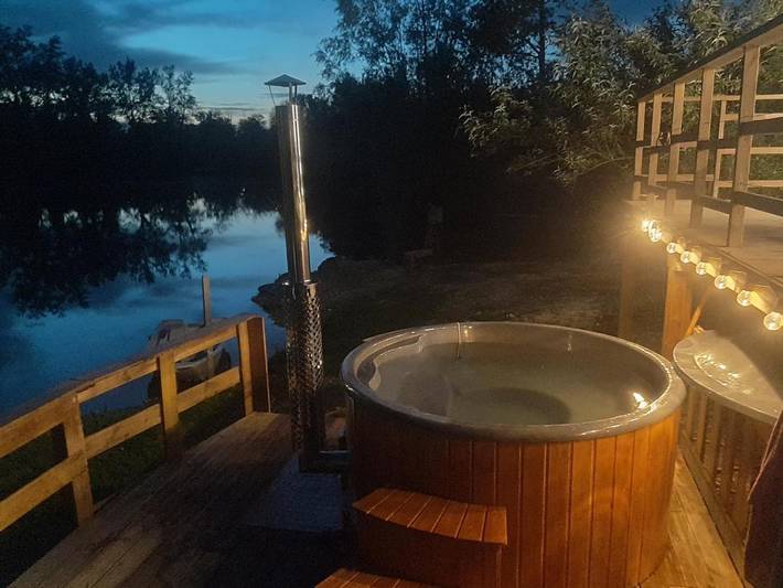 Gîte pour 6 personnes, avec vue ainsi que jardin et vue sur le lac, animaux acceptés à Brégnier-Cordon - 2