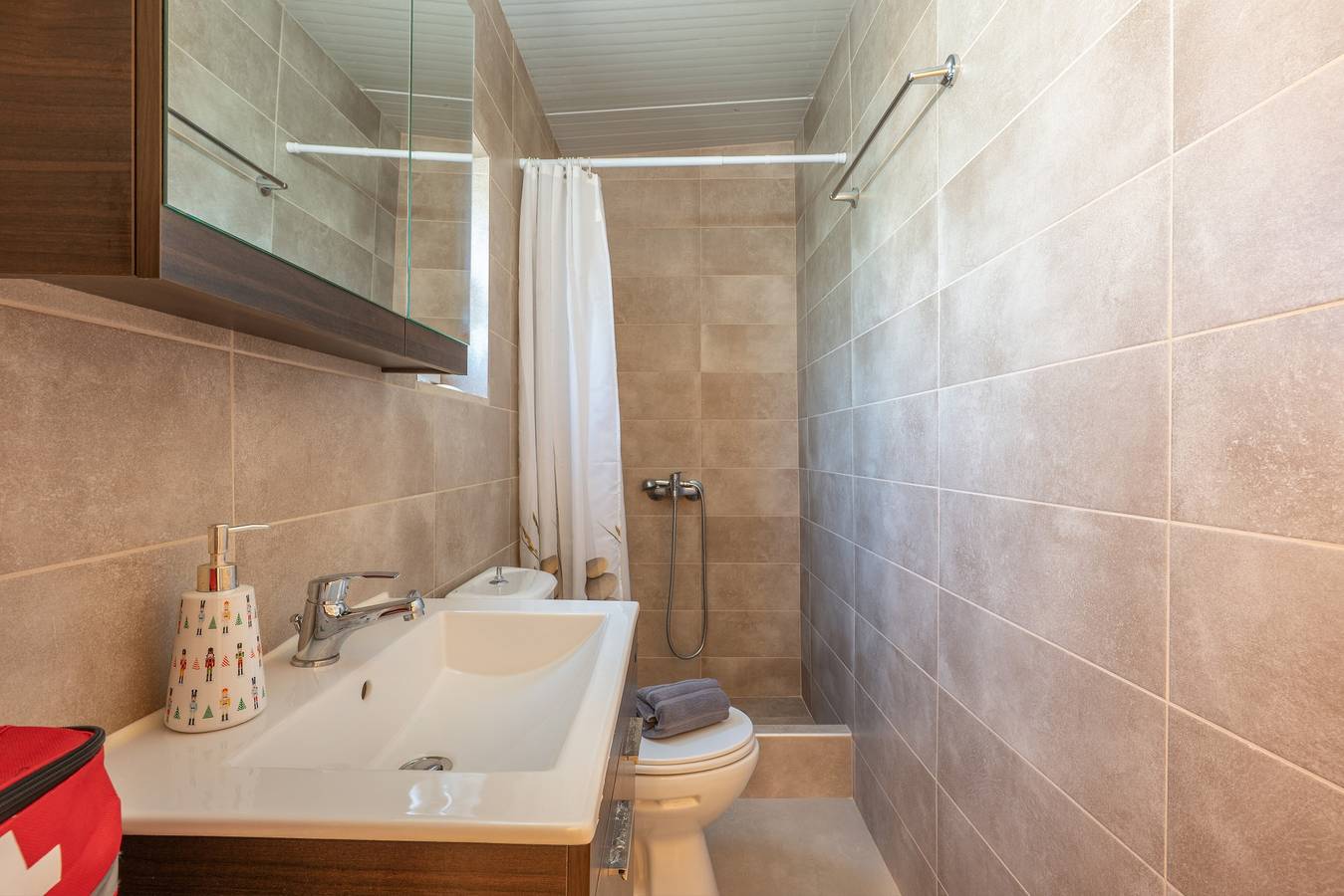 Duurzaam vakantiehuis 'Lydia Guest House - Sea' met zeezicht, privéterras en wifi, foto 11