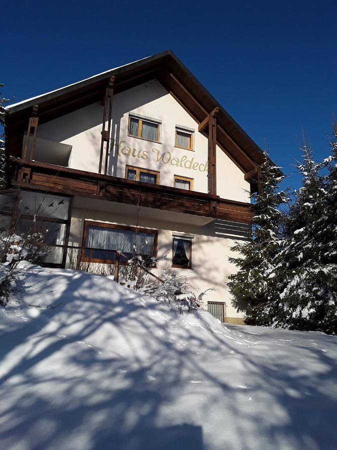 Gästehaus für 2 Personen, mit Terrasse und Garten sowie Ausblick