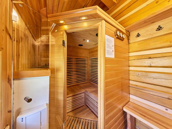 Timber Lodge with Sauna in Jílové u Držkova, Region Liberec