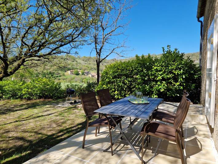 Gîte pour 4 personnes, avec jardin et terrasse à Saint-Georges-de-Luzençon - 3