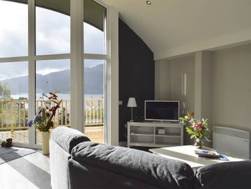 Log Cabin for 4 People in Loch Lomond, Argyll & Bute, Photo 1