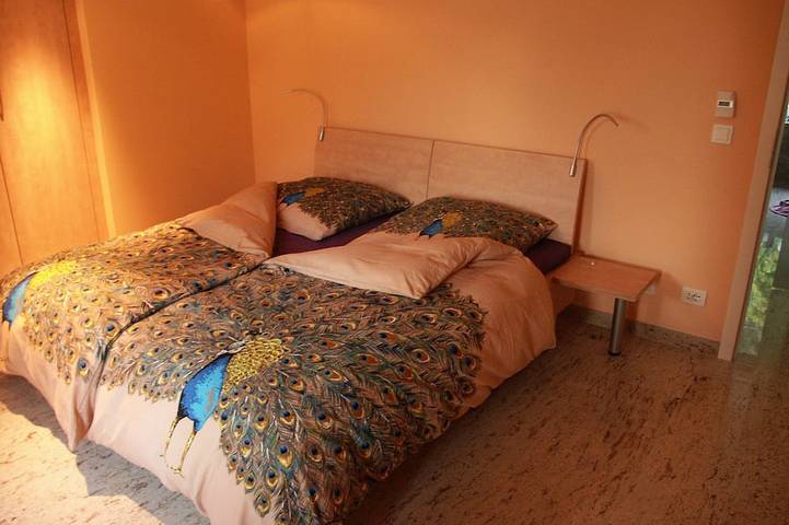 Traumhafte Villa mit großem Privatpark, direkt am See mit eigenem Privatstrand. in Campo Mezzola, Novate Mezzola
