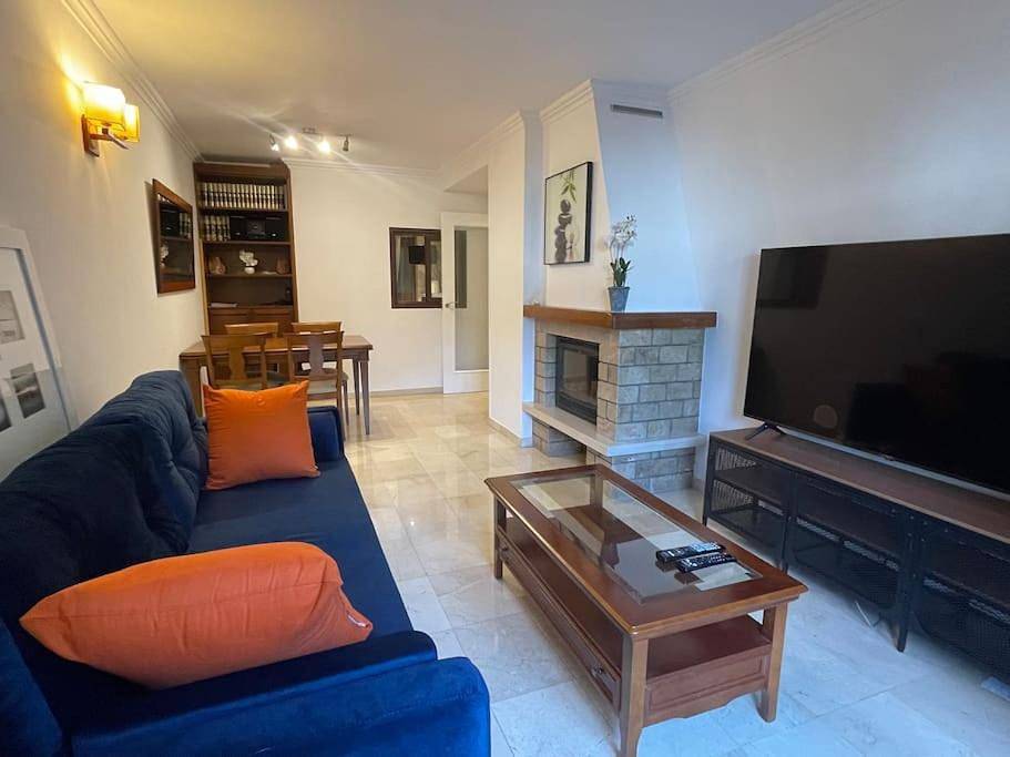 Appartement entier, Centro Historico Hut8313 in Andorre-la-Vieille, Grandvalira