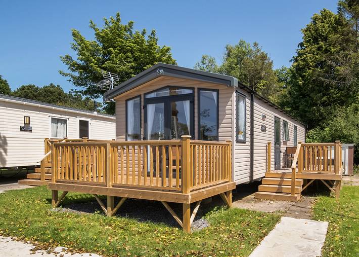 Glamping for 4 people in Pembrokeshire