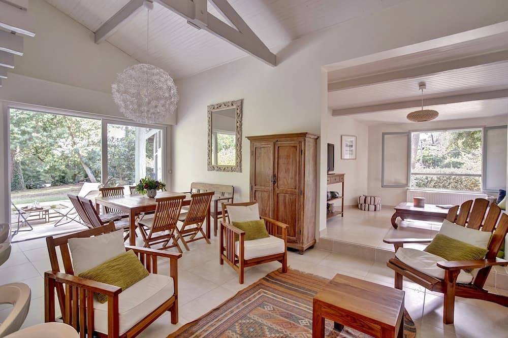 Seltene Lage Pyla-Moulleau, 4 Minuten zu Fuß vom Strand entfernt, Villa sorgfältig renoviert in Le Moulleau, La Teste-de-Buch