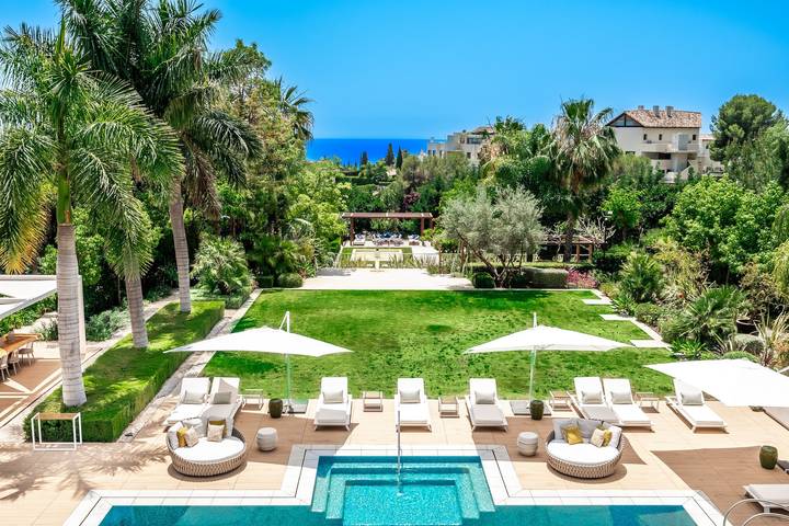 Casa rural para 16 personas, con Balcón y Jacuzzi además de Terraza y Jardín en Marbella - 3