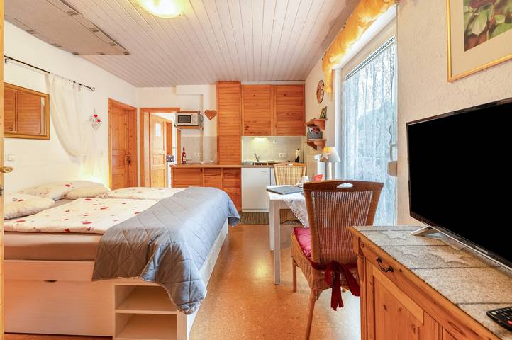 Estudio entero, Estudio 'Röschen' con jardín compartido y Wi-Fi in Kirn, Distrito de Bad Kreuznach