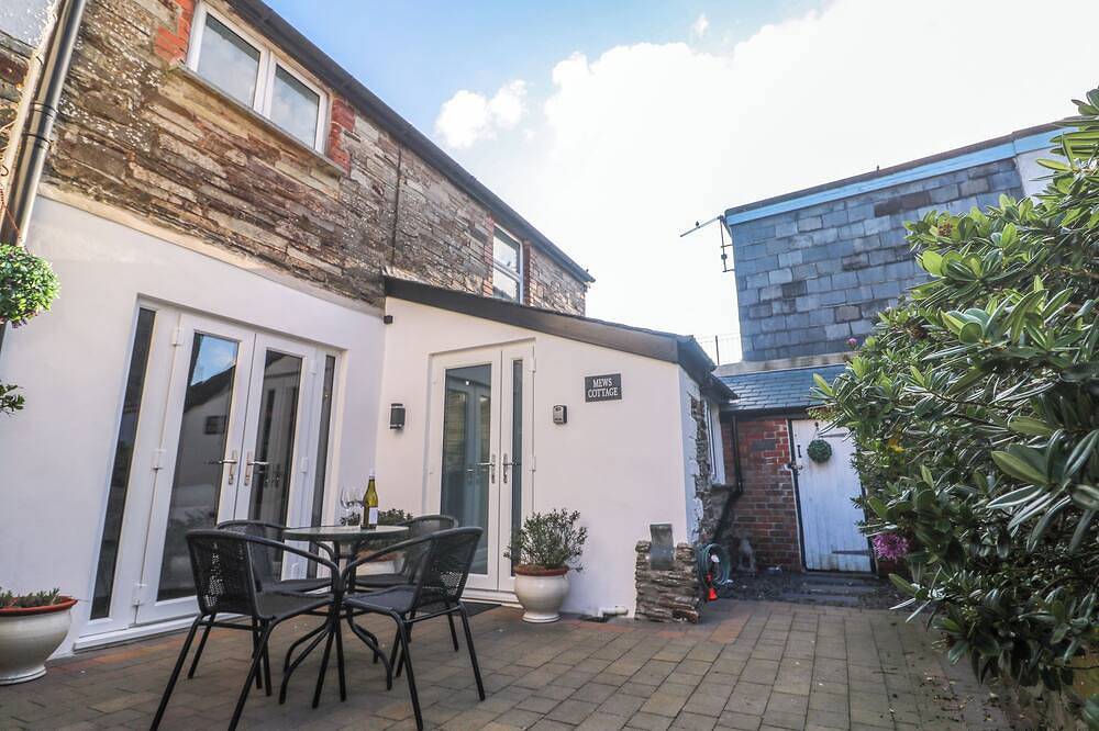 Mews Cottage, pet friendly, character holiday cottage in Tintagel in Tintagel, Pentire Point - Widemouth