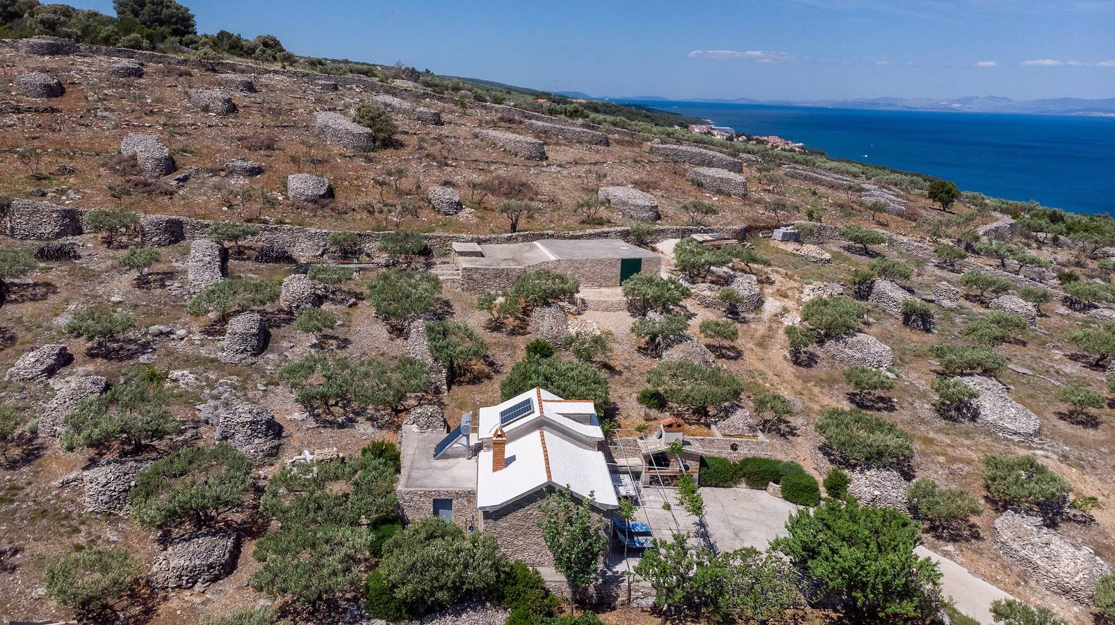 1-Zimmer-Haus mit Terrasse und Meerblick Bucht Vela Lozna, Brac K-16179 in Postira, Brac