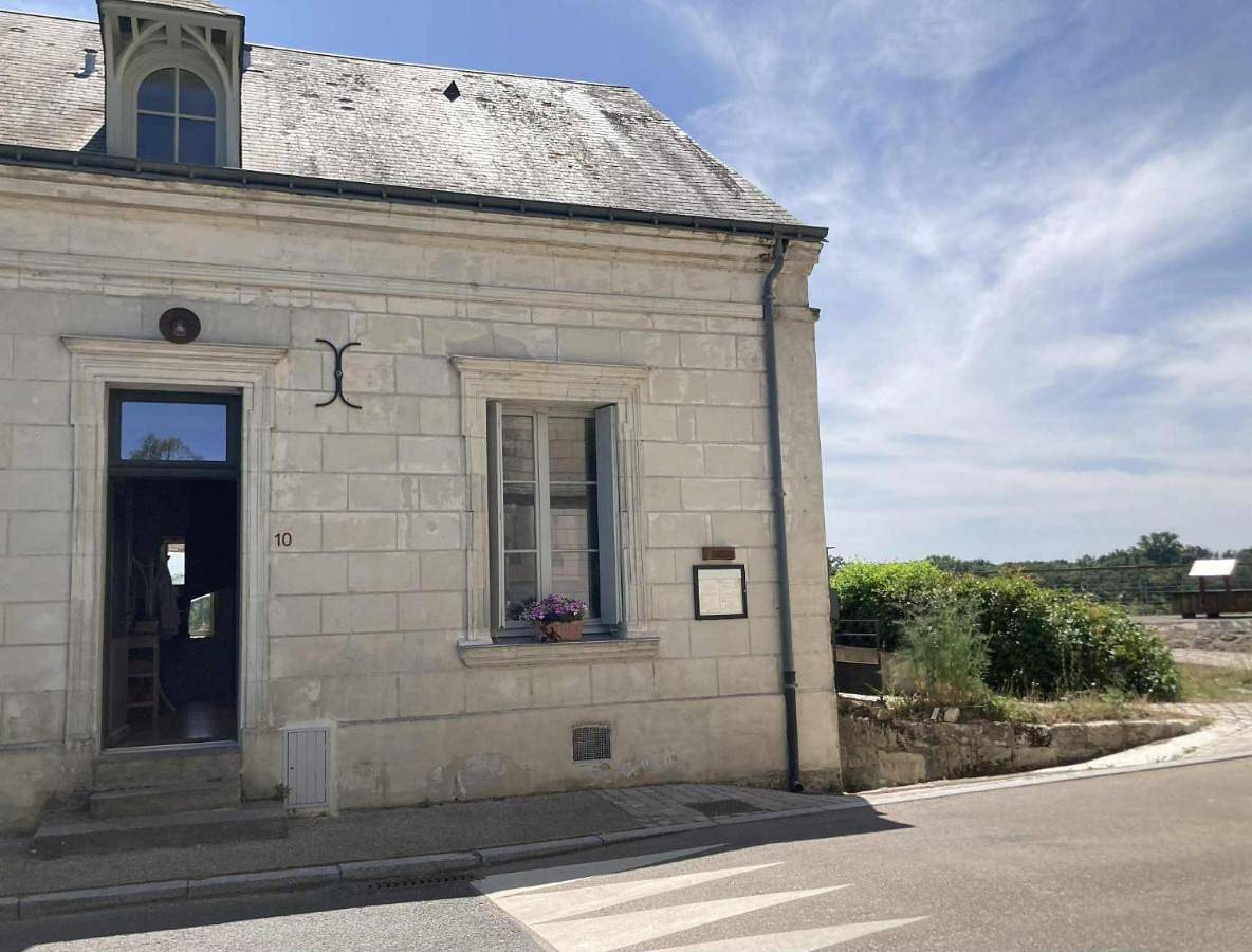 Chambres privées au dessus du restaurant Nuances in La Chapelle-sur-Loire, Vallée de la Loire