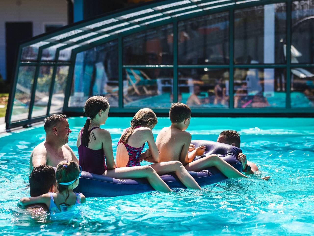 With swimming pool in Rusinowo, Powiat Sławieński