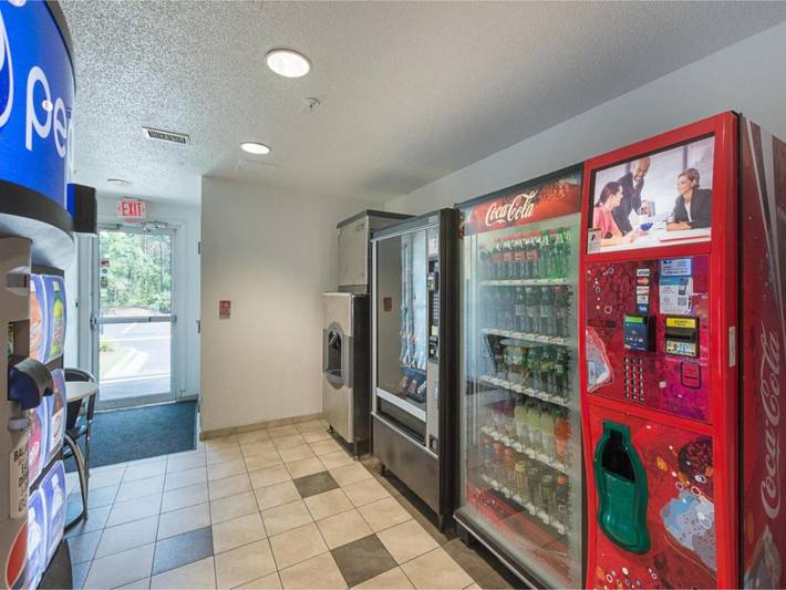 Entire apartment, 2 Full Beds | Micfridge in Dentsville, Richland County