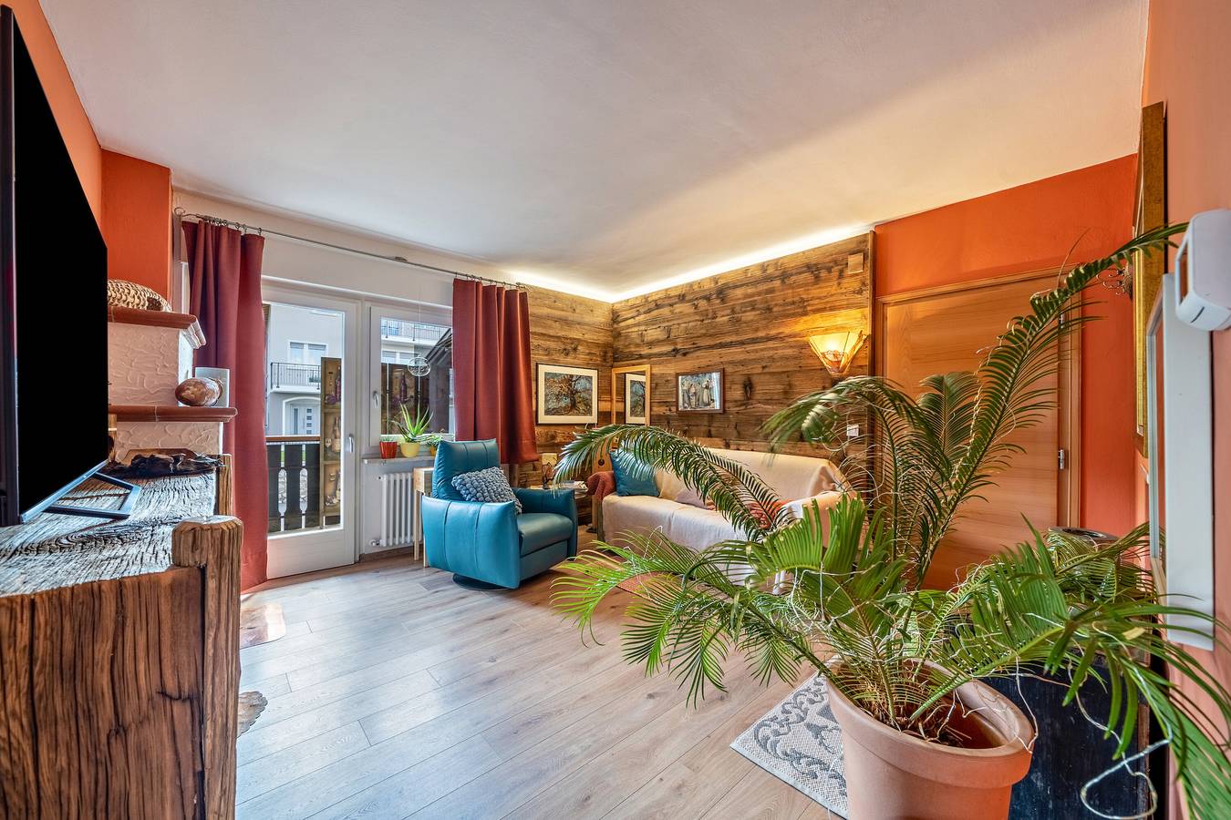 Entire apartment, Apartment 'Sonnenparadies Ronzone' with Mountain View, Private Terrace and Wi-Fi in Ronzone, Val di Non