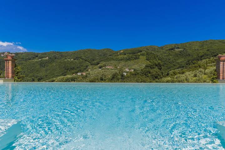 Villa Roncovisi in Monsummano Terme, Provincia di Pistoia