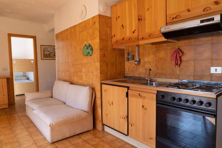 Gîte pour 9 personnes, avec terrasse et vue, animaux acceptés à Riolunato - 2