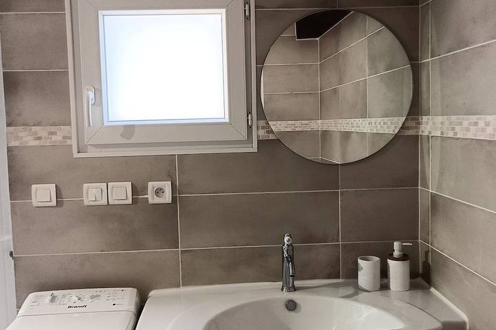 Maison avec piscine en campagne in Suze-la-Rousse, Nyons und Umgebung