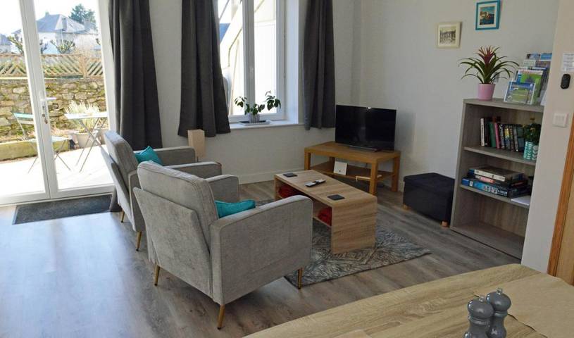 Location de vacances pour 5 personnes, avec vue, animaux acceptés à Sussac