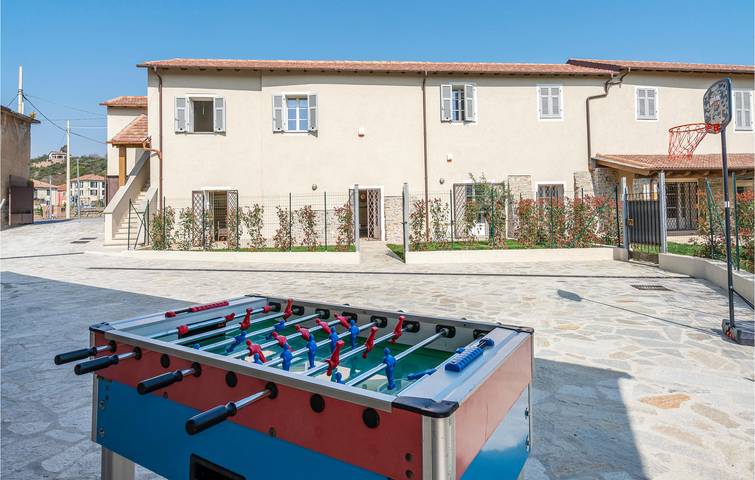 Appartamento intero, Accogliente appartamento vicino a ristoranti, fiume e lago in Albenga, Riviera di Ponente
