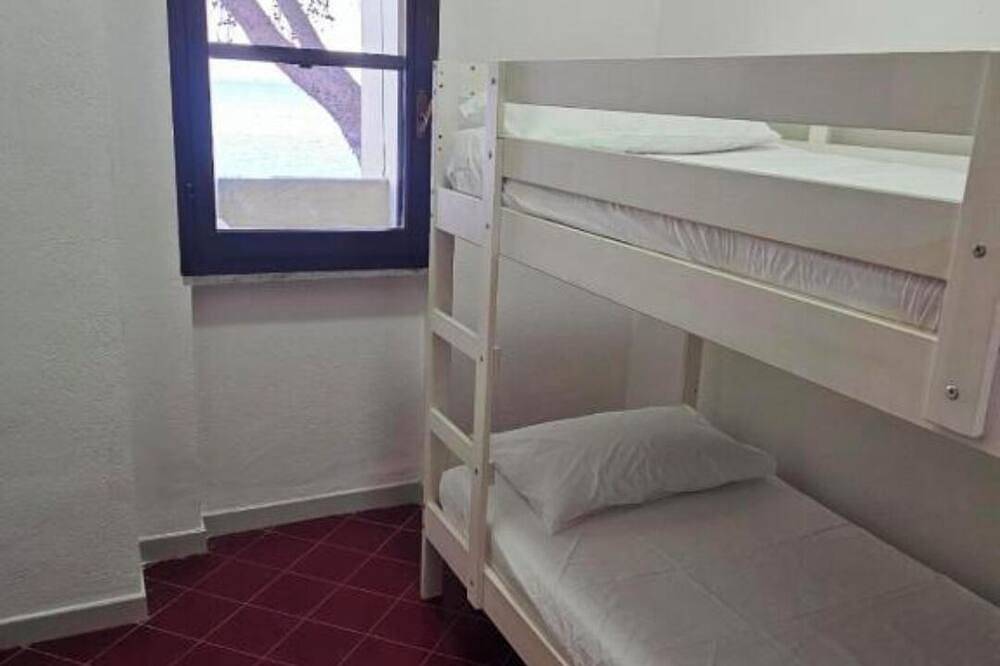 Villa con terrazza vista mare a\n50 metri dalla spiaggia in Santa Margherita di Pula, Pula e dintorni