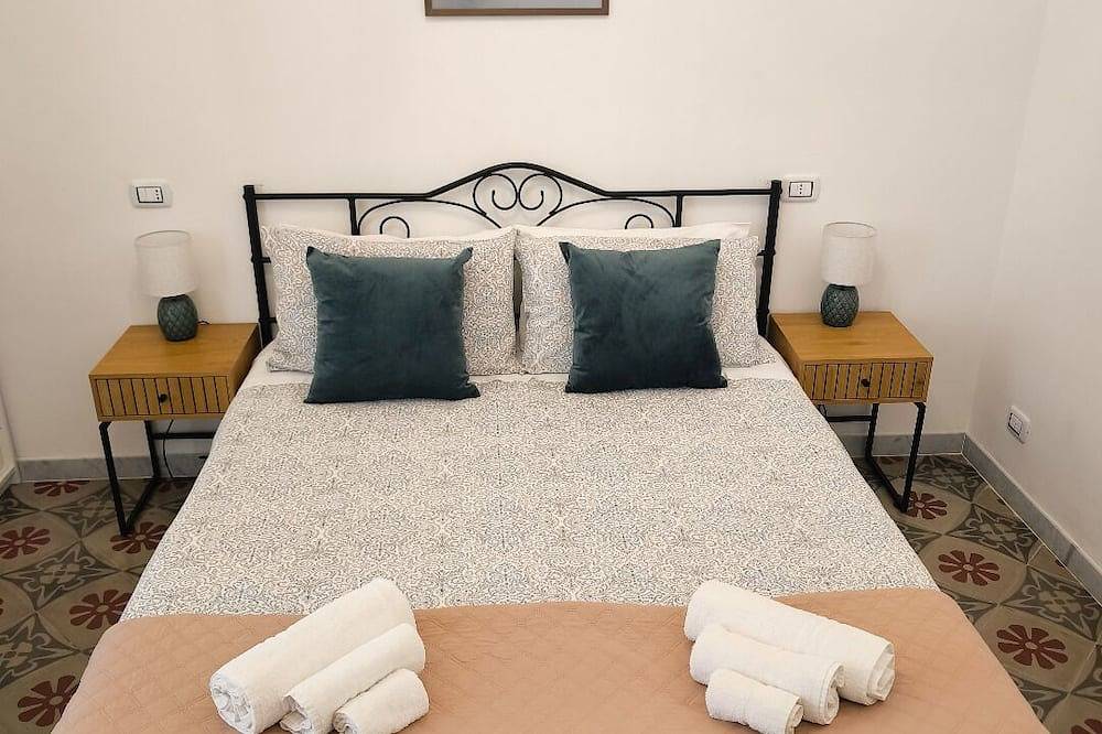Appartement entier, Dimora Tarantina - in the heart of the city, near the museum and castle in Taranto, Golfe de Tarente