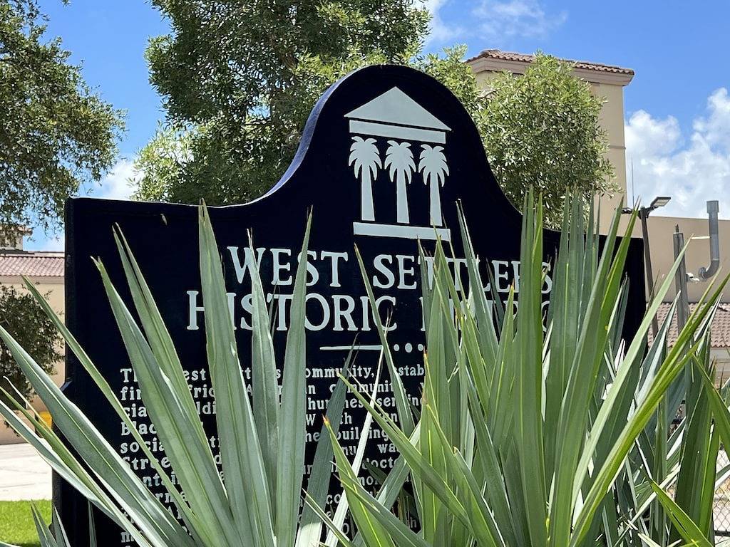 2mins to Downtown Atlantic Avenue/ 3mins to Delray Beach/600Mbps/Bbq/Back Patio in Delray Beach, Palm Beach County