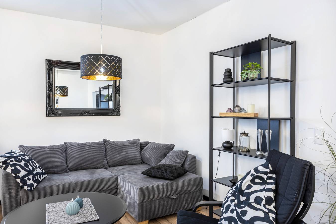 Ganze Wohnung, Apartment 'Ambiente 2' mit privater Terrasse und Wlan in Naumburg (Hessen), Hessisches Bergland