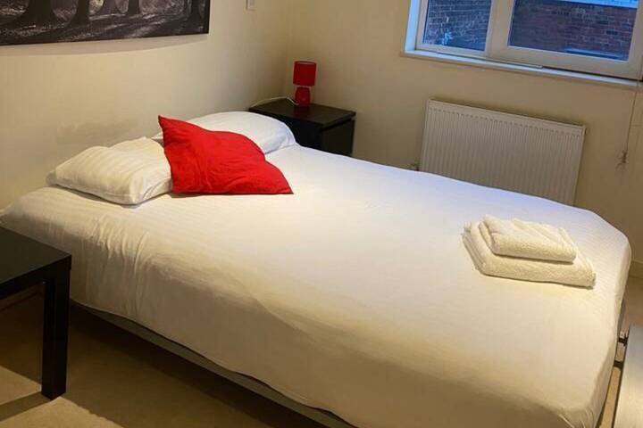 Holiday letting for 4 people, with Balcony in Kingston upon Hull