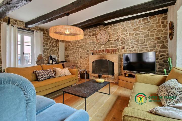 Gîte pour 8 personnes, avec jardin et terrasse, animaux acceptés dans Port Saint-Goustan - 2