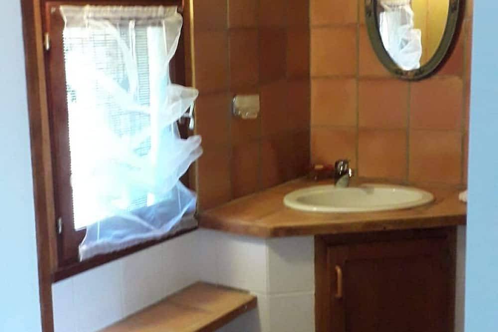 Appartement entier, Independent bed and breakfast Apt Luberon in Apt, Parc naturel régional du Luberon