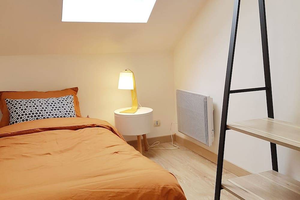 Appartement entier, Gite rénové centre historique Paimpol in Paimpol, Côte de Goëlo
