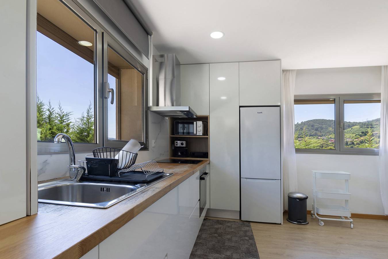 Ferienhaus 'Al Do Paço - Zwischen Braga und Geres' mit Bergblick, Wi-Fi und Klimaanlage in Goães, Braga Distrikt