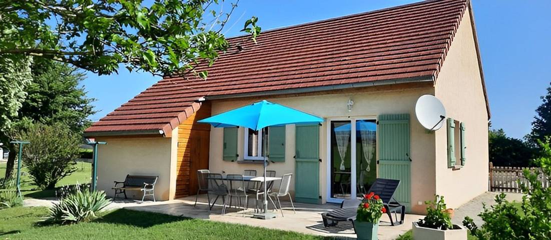 Gîte pour 6 personnes, avec jardin et terrasse, animaux acceptés dans le Jura - 3