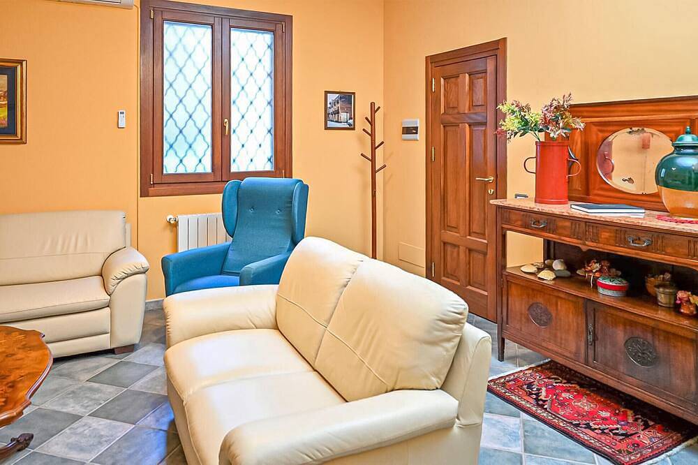 Entire apartment, Awesome apartment in Menfi with Wifi in Menfi, Agrigento Province