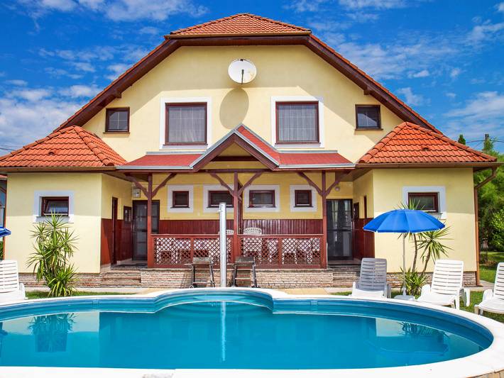 Ferienhaus für 8 Personen, mit Terrasse und Garten - 1