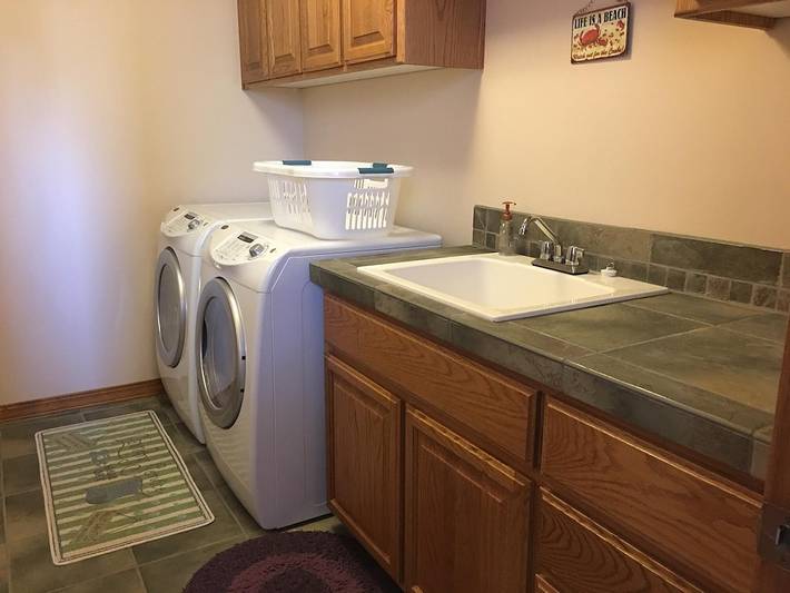 Vacation rental for 8 people, with yard, with pets in Yachats