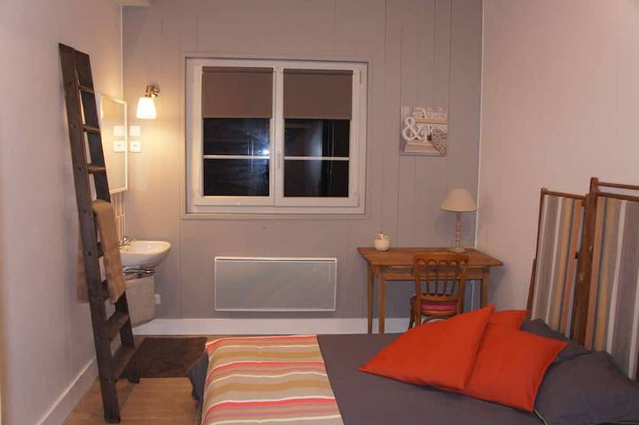 Location de vacances pour 16 personnes, avec jardin et terrasse, animaux acceptés à l' Île d'Yeu - 2