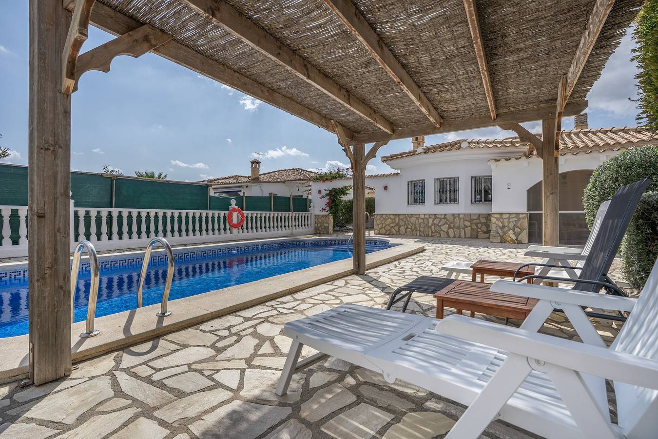 Villa "Vista De Las Colinas" con vistas a la montaña, piscina privada y Wi-Fi in Zurgena, Provincia de Almería
