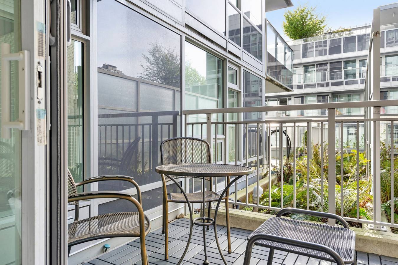 Apartamento entero, Modern 1Br Condo | Balcony + Pool & Gym Access! in Vancouver, Columbia Británica