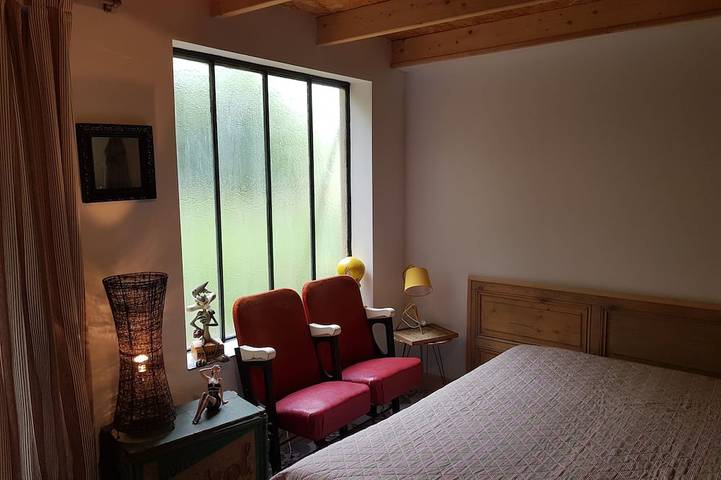 Location de vacances pour 2 personnes, avec jardin ainsi que terrasse et piscine à Sainte-Alvère - 3